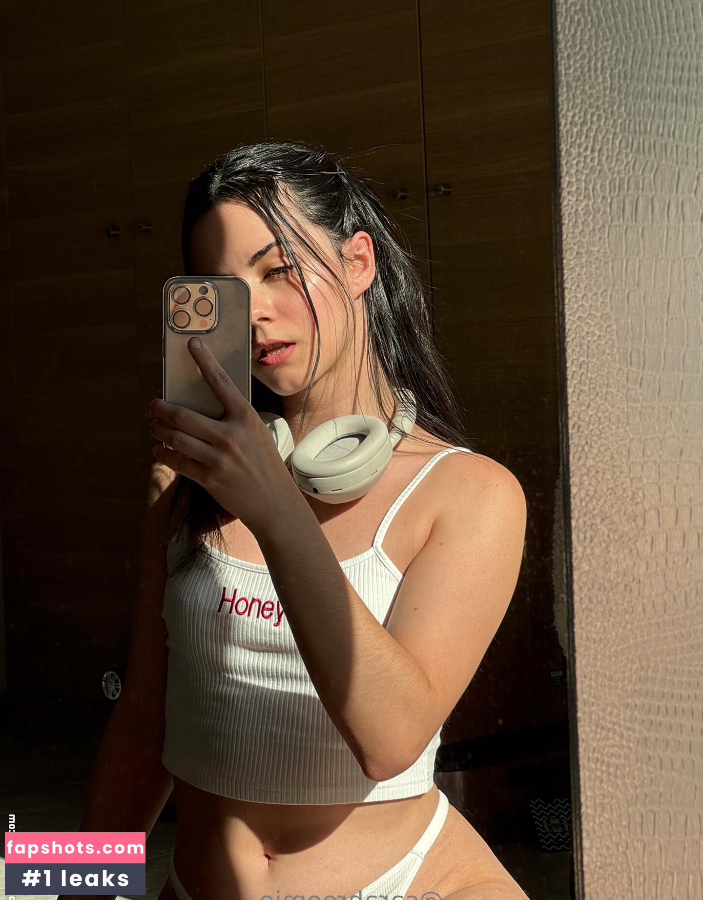 sarahroomie gallery photo #23