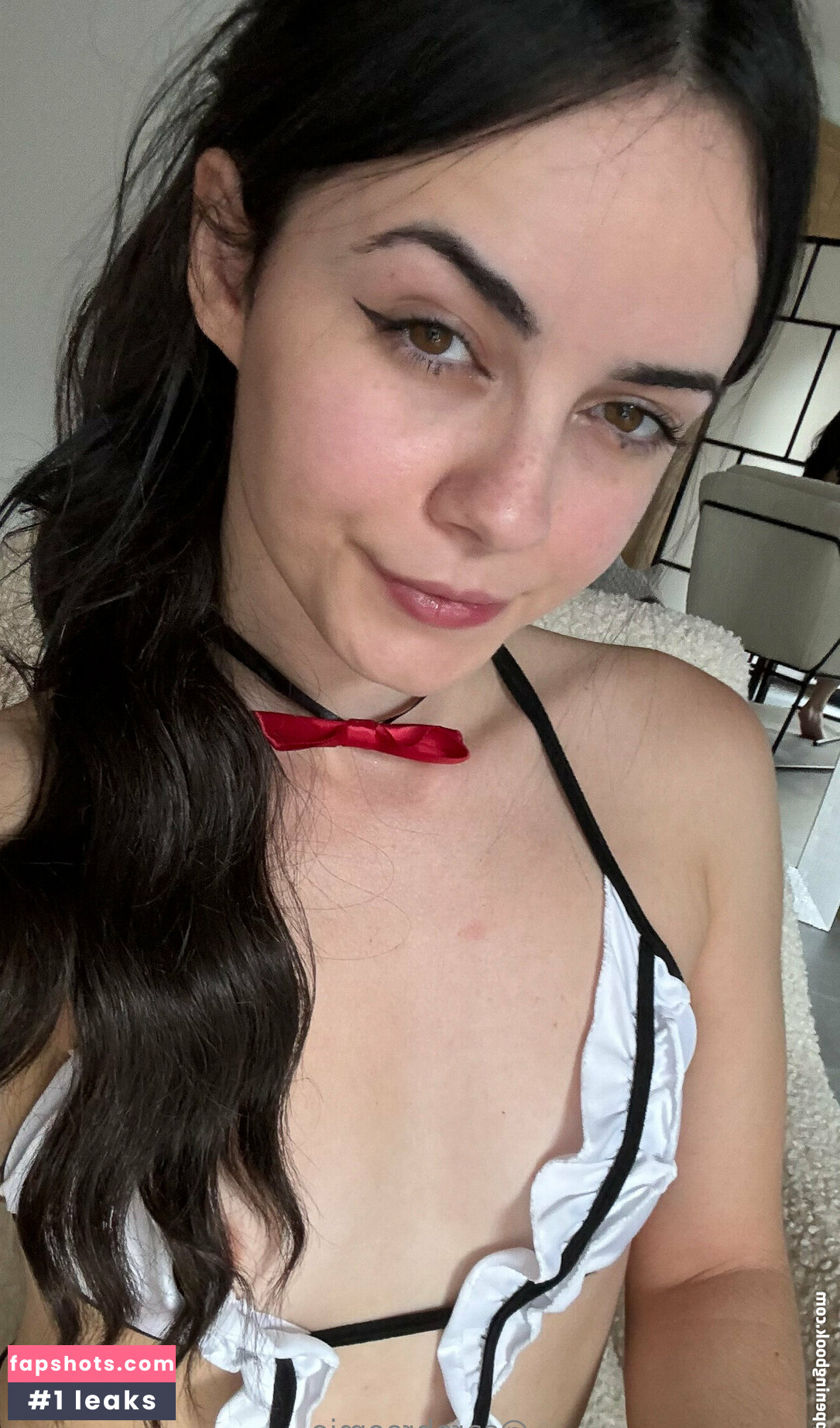 sarahroomie gallery photo #65