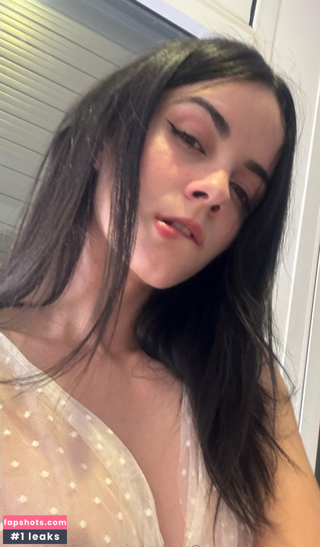 sarahroomie gallery photo #84