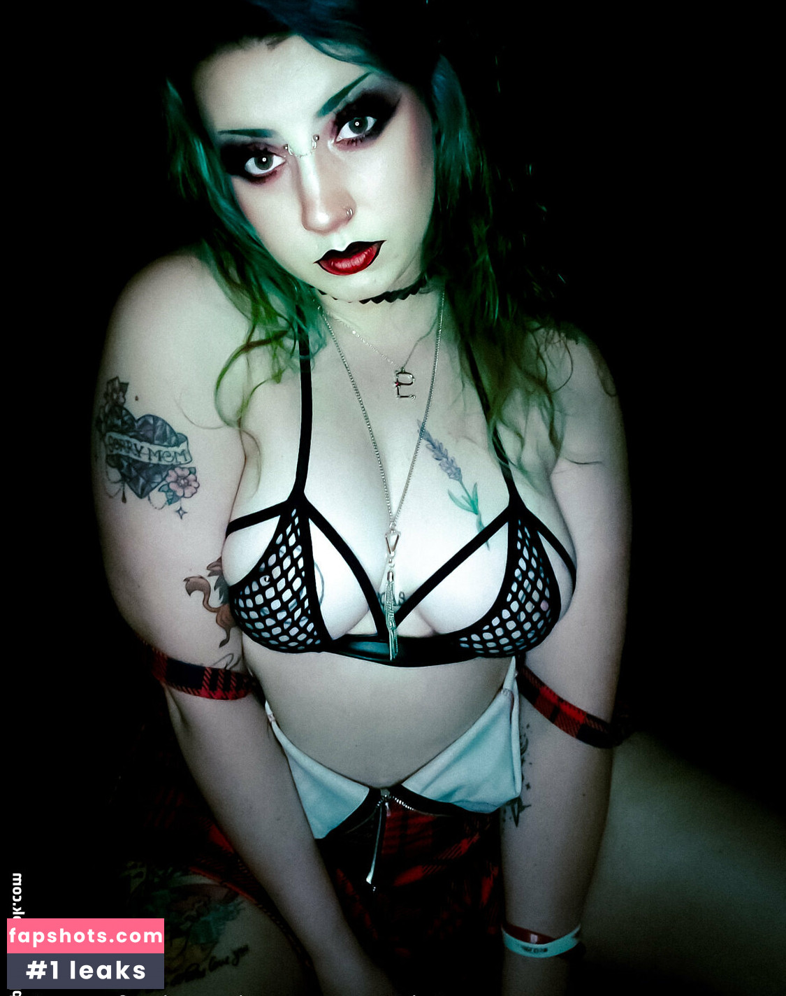 sarahsuccubusfreepreview gallery photo #18