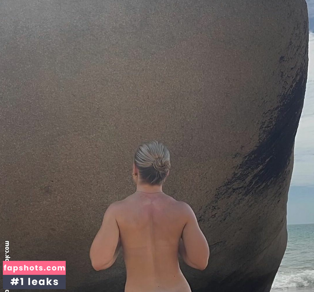 Sarahthomas69 gallery photo #12