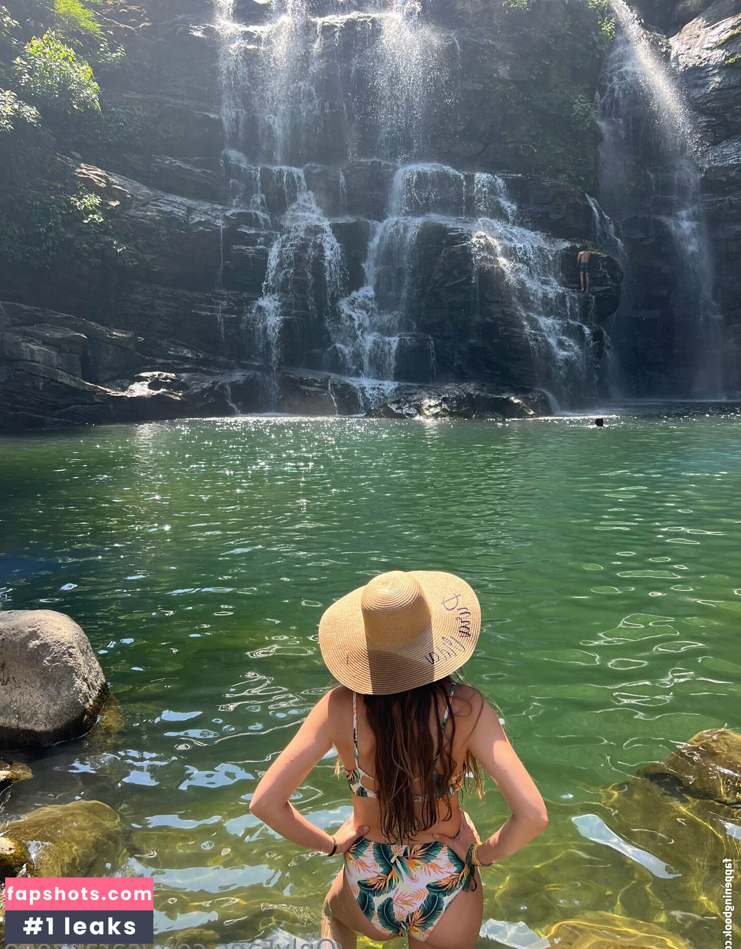 sarahzeee gallery photo #10