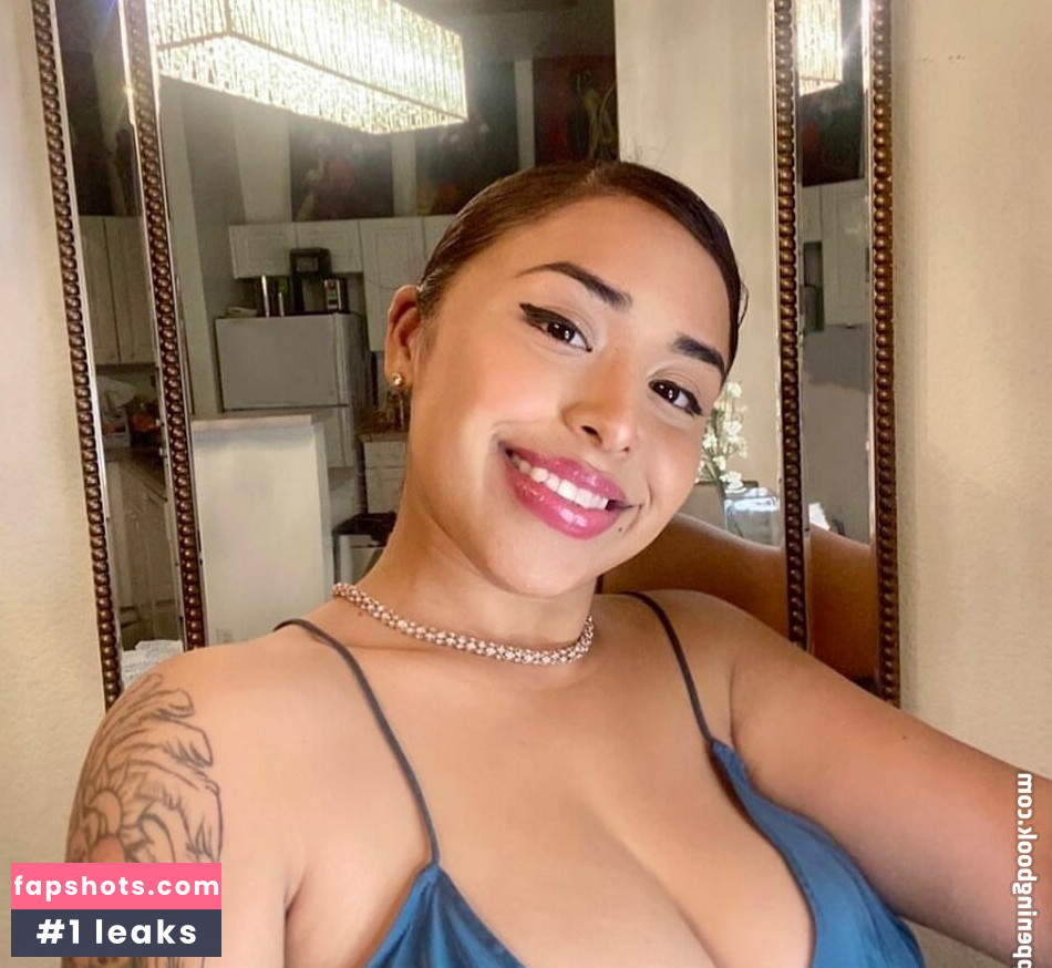 Sarai Fonseca gallery photo #16