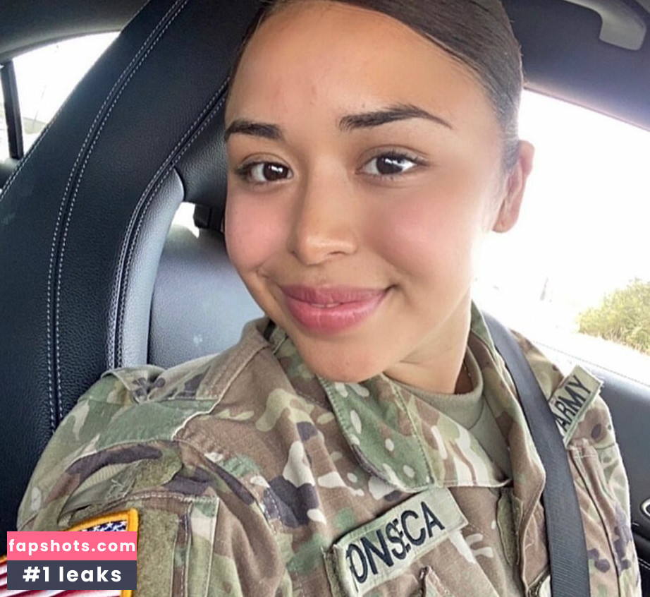 Sarai Fonseca gallery photo #23