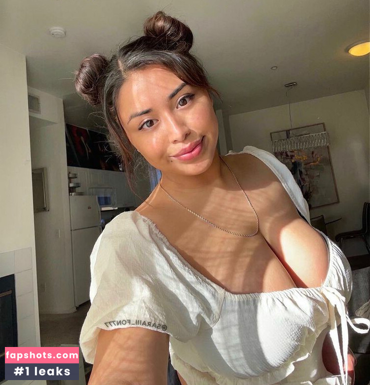 Sarai Fonseca gallery photo #44