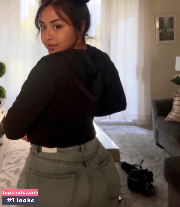 Sarai Fonseca gallery photo #59