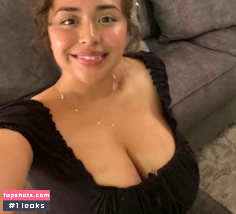 Sarai Fonseca gallery photo #63