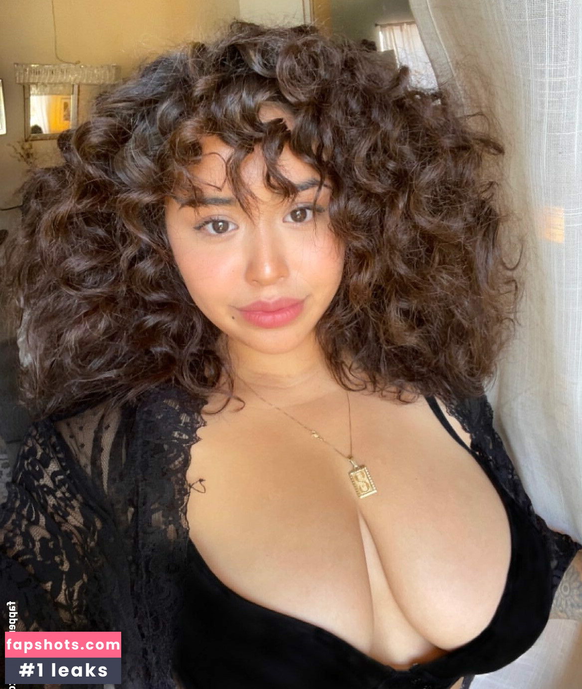 Sarai Fonseca gallery photo #66