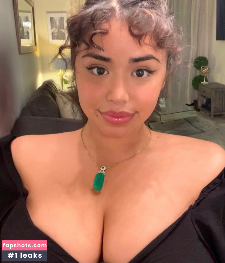 Sarai Fonseca gallery photo #86