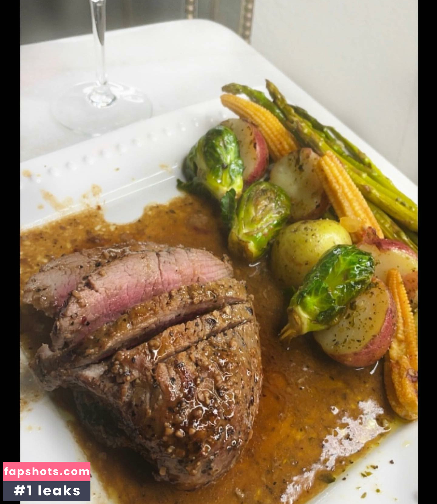 Sarai Fonseca gallery photo #87