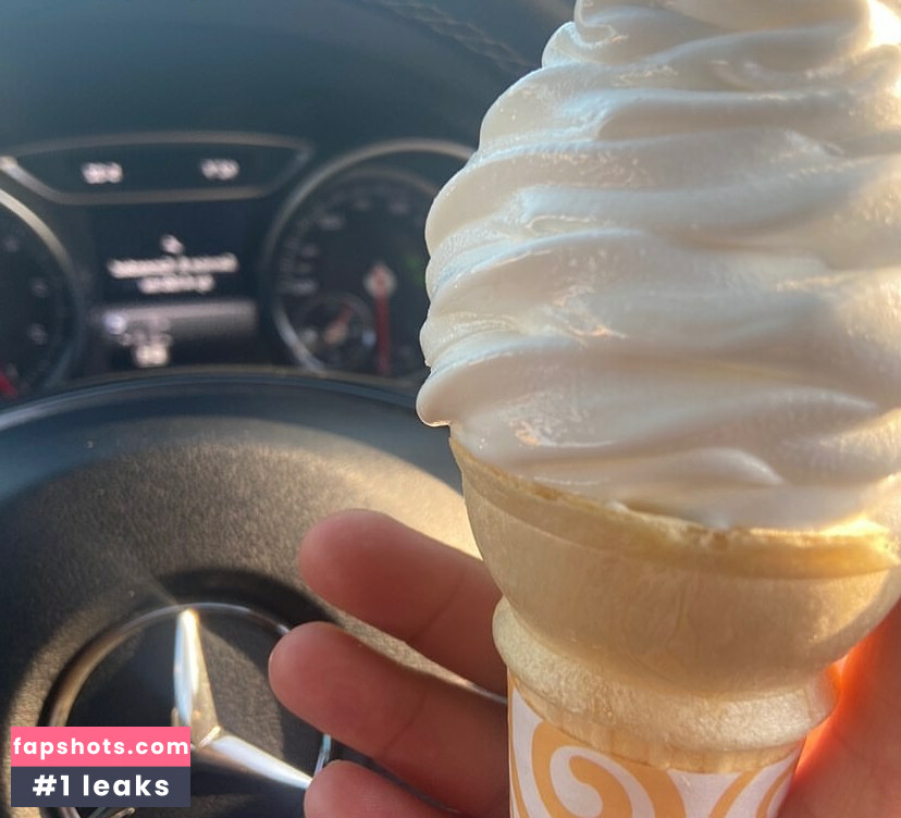 Sarai Fonseca gallery photo #88