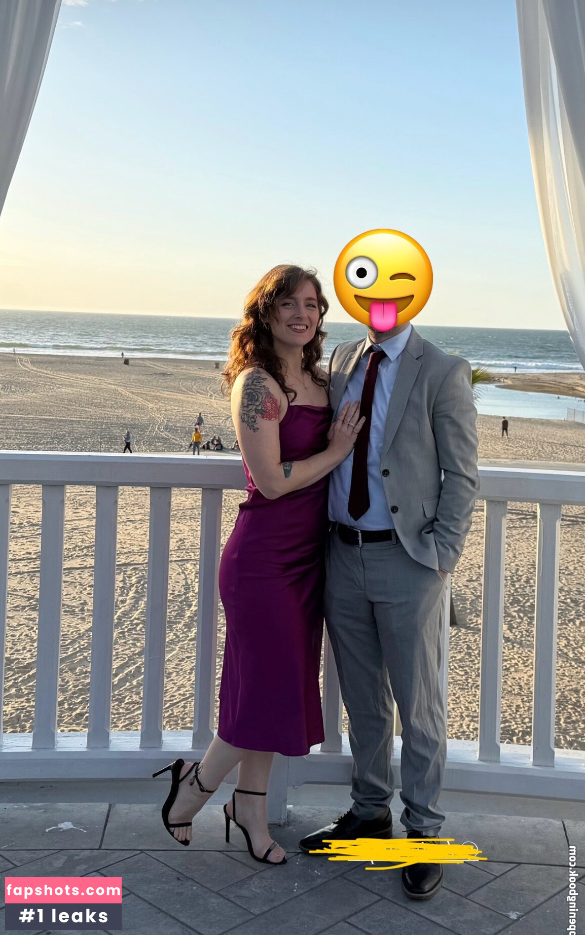 saralivescasually gallery photo #2