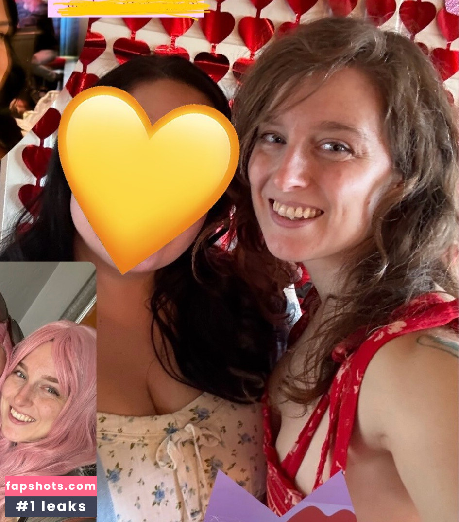 saralivescasually gallery photo #4