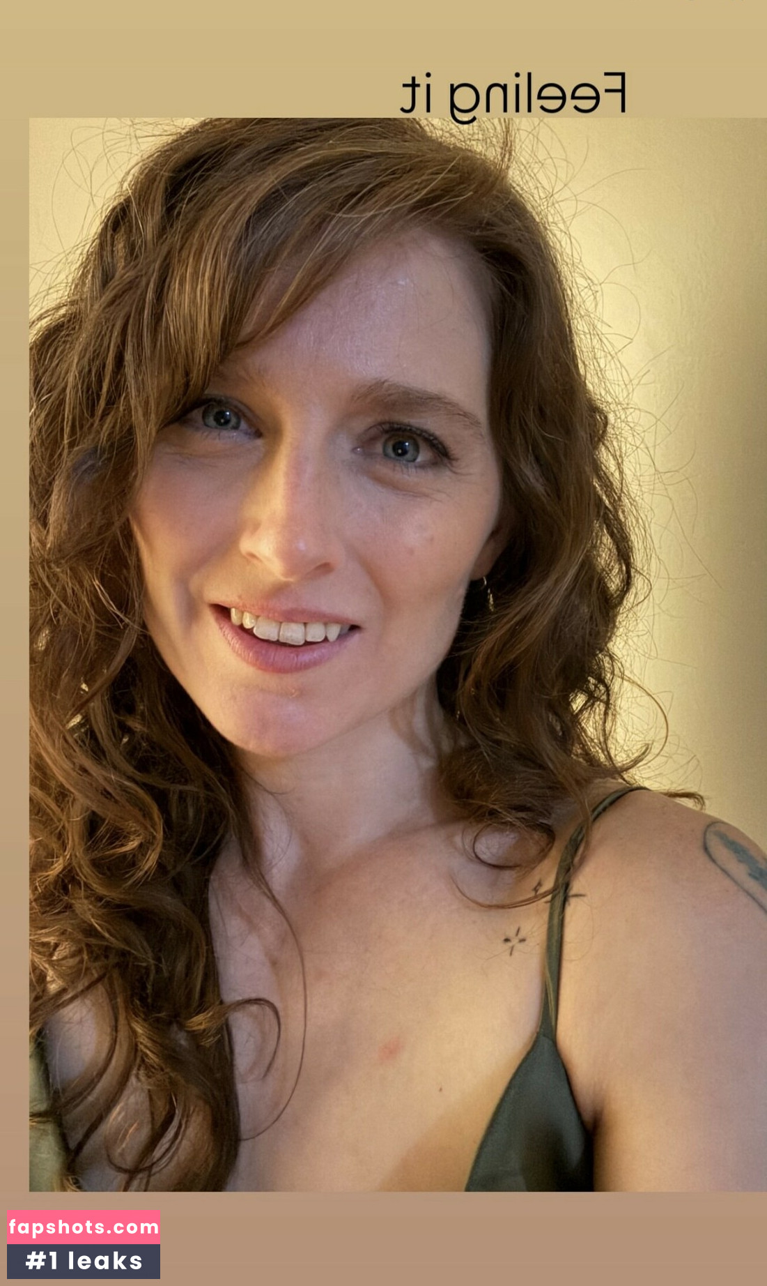 saralivescasually gallery photo #5