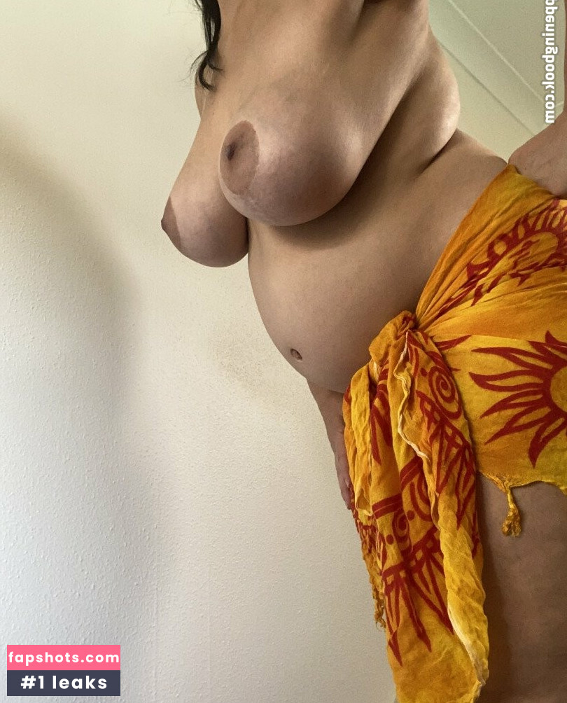 SaraMM gallery photo #12