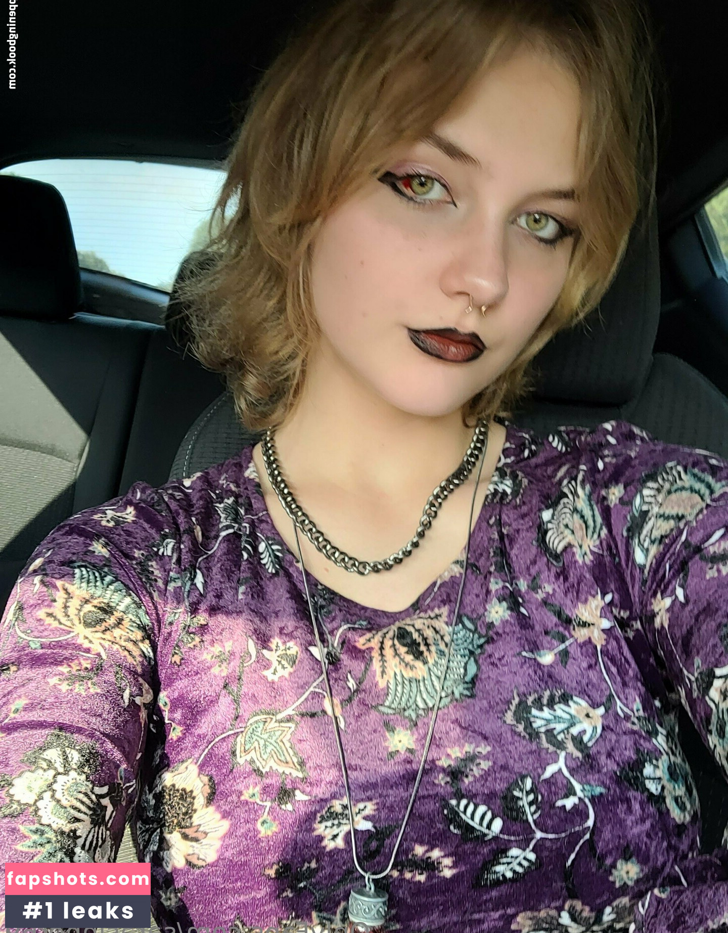 sarasinner69 gallery photo #16