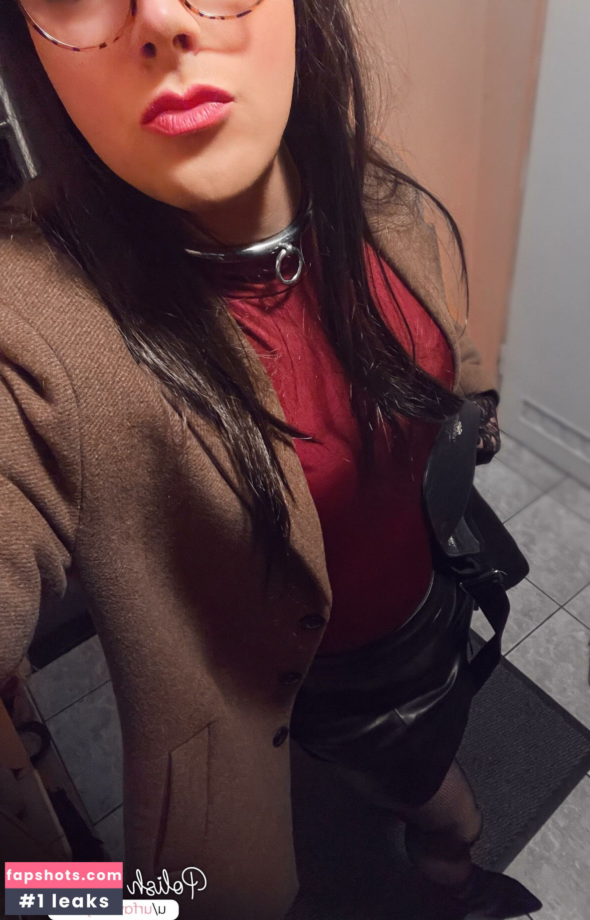 SaraSubmissive gallery photo #4