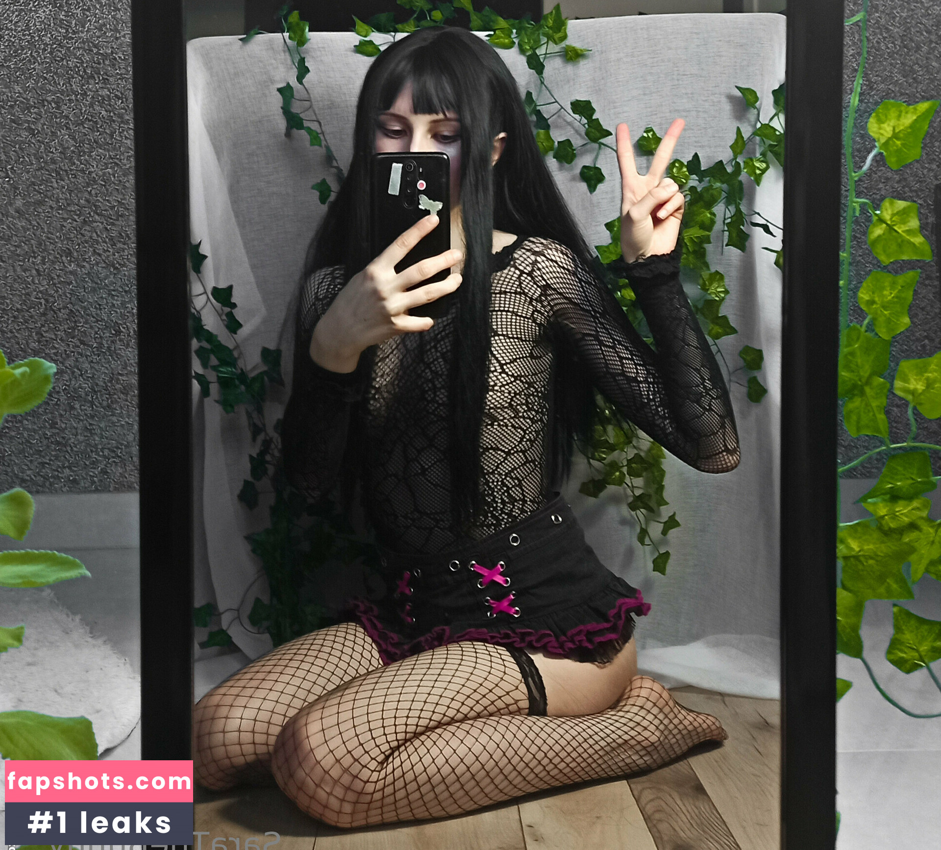 sarathebunny nude babe gallery