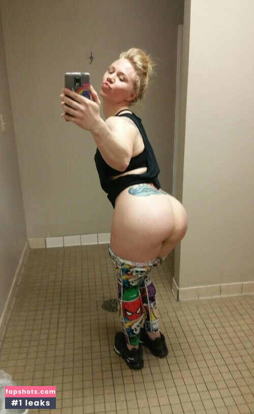 Sarawhitemamba nude babe gallery