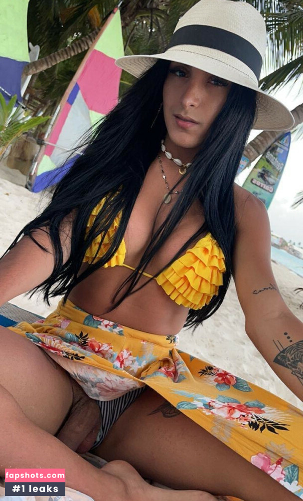 Sarawonder69x nude babe gallery