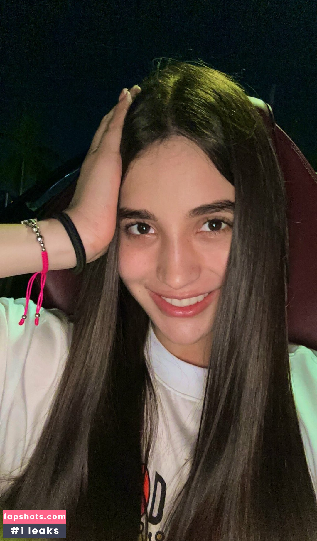 Saray Guzman gallery photo #5