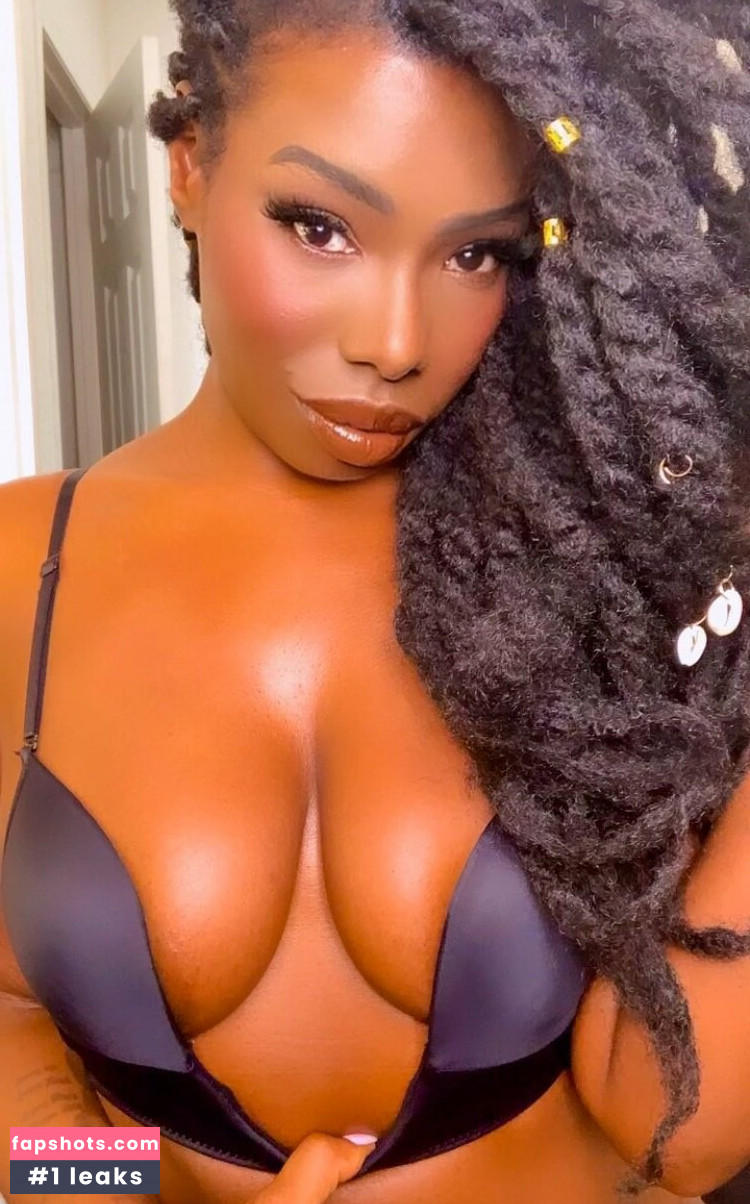 Sarika Soal nude babe gallery