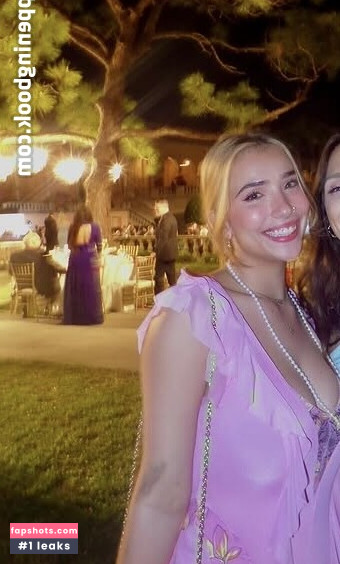 Sarina Hunt gallery photo #16