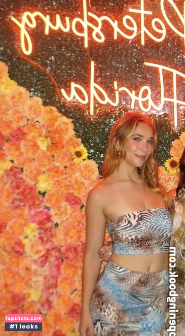 Sarina Hunt gallery photo #9