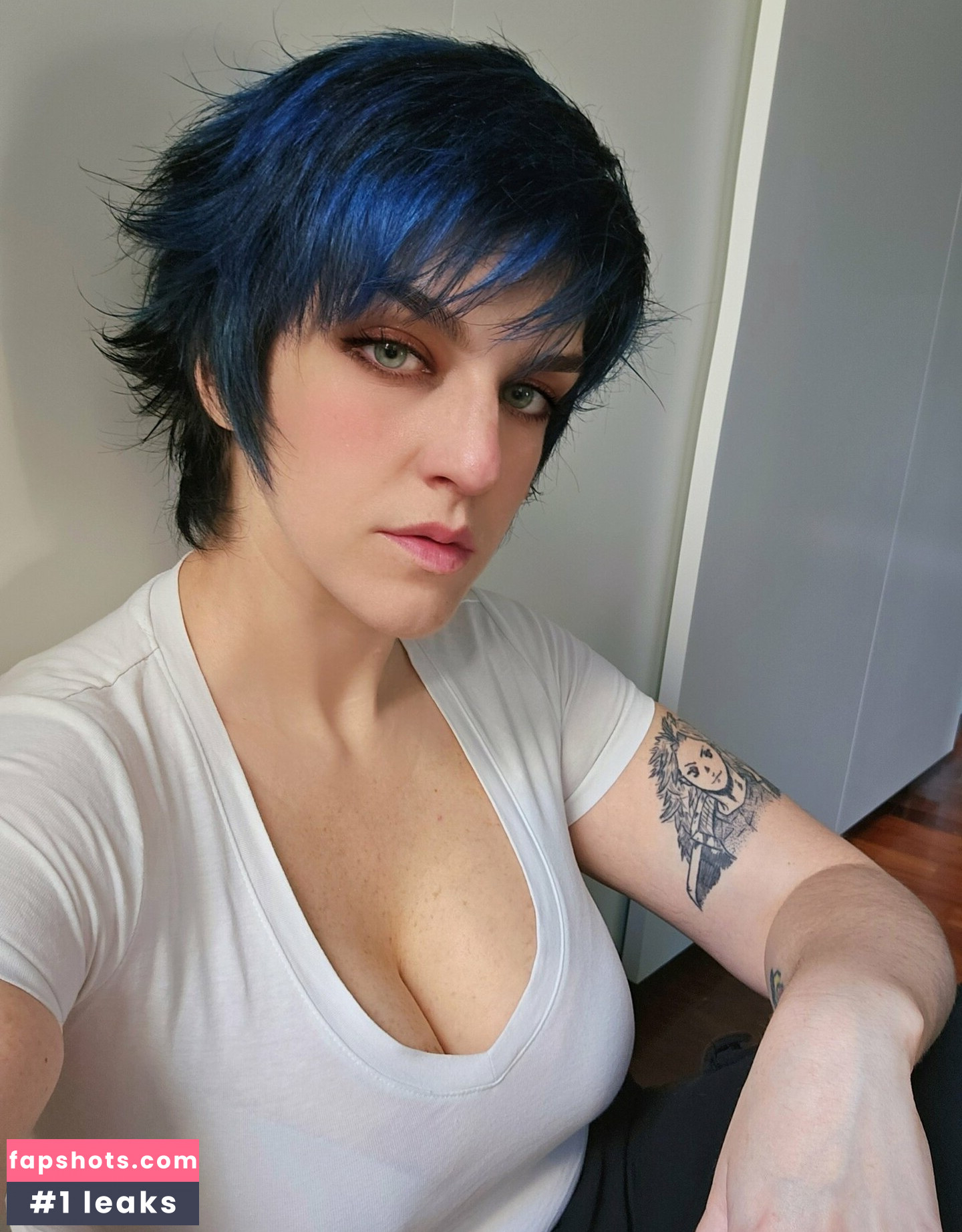 Sary Nekuro gallery photo #9