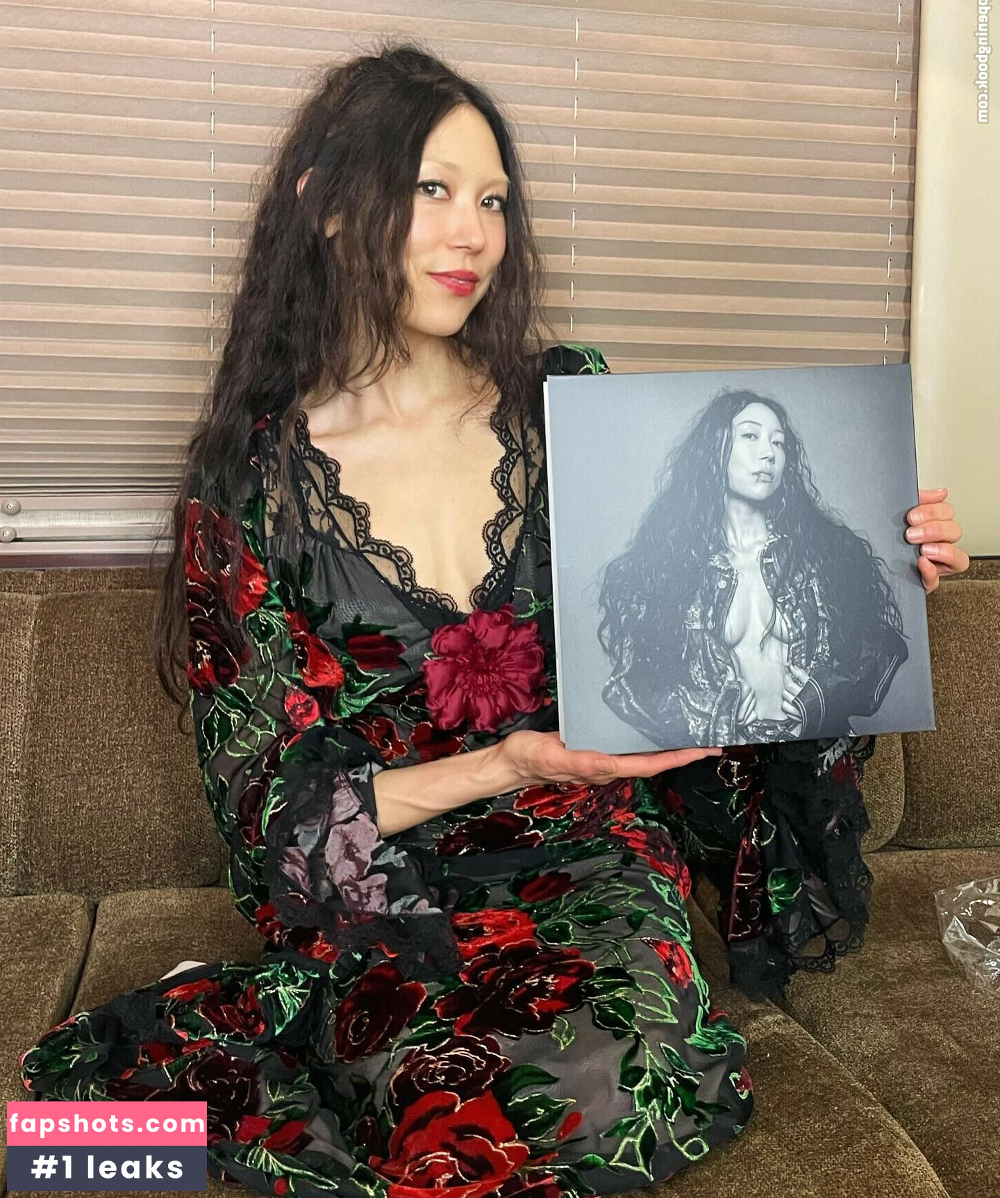 Sasami Ashworth nude babe gallery