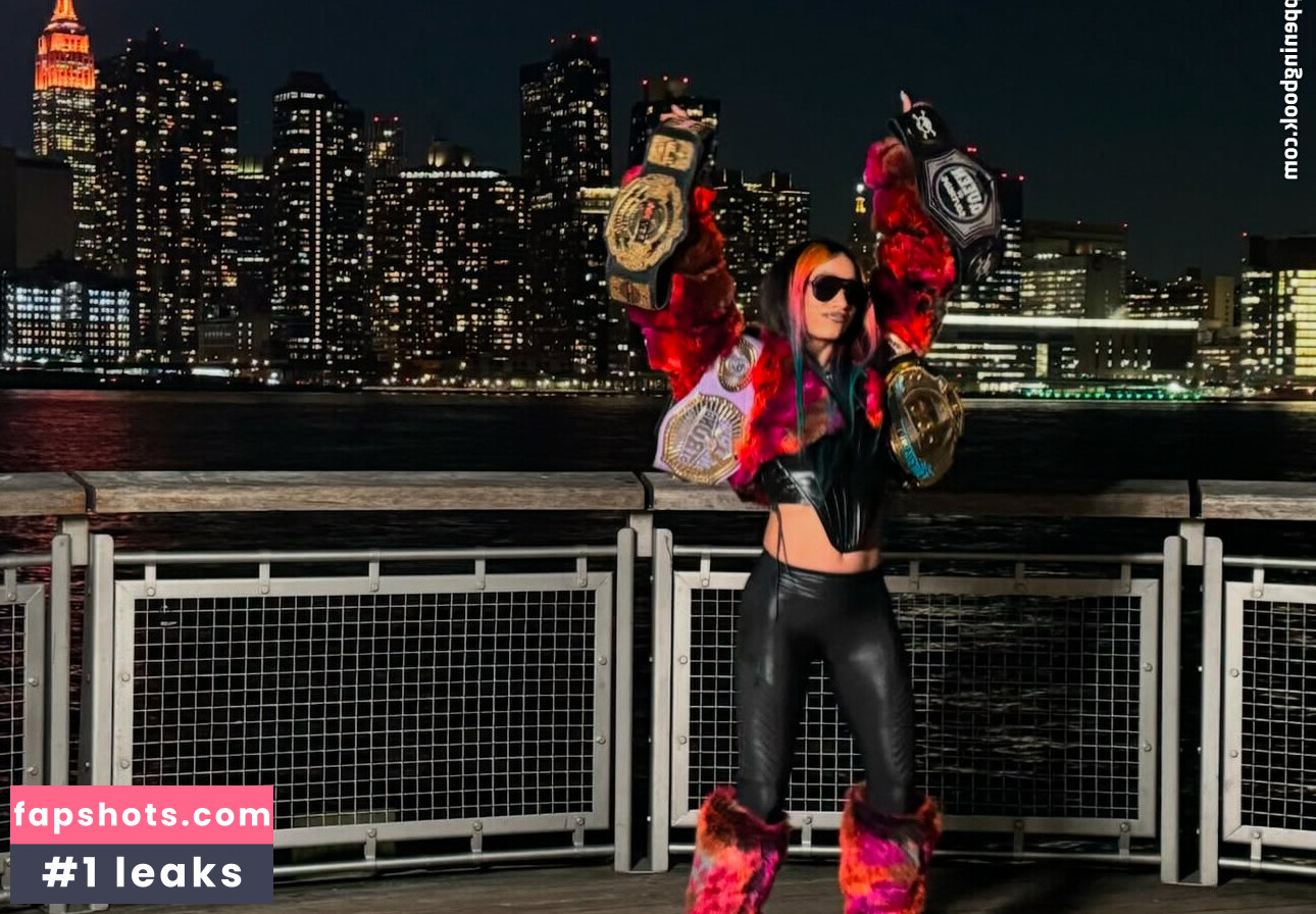 Sasha Banks gallery photo #152