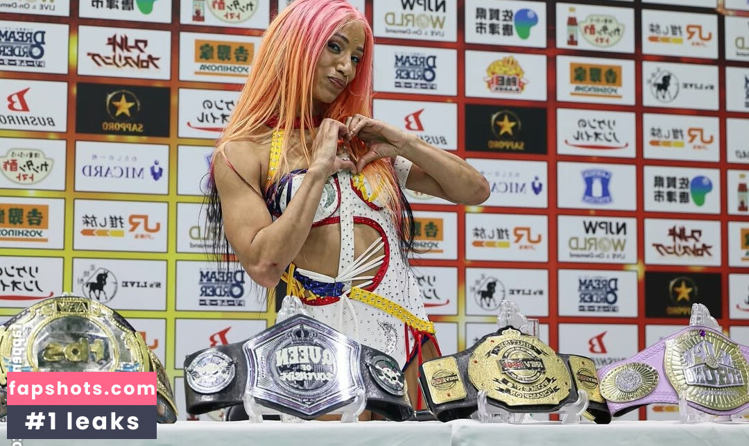 Sasha Banks gallery photo #163