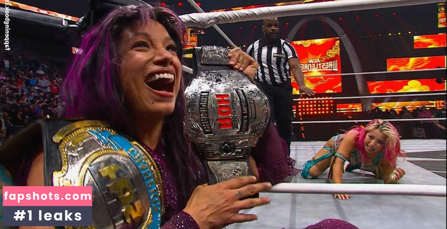 Sasha Banks gallery photo #23