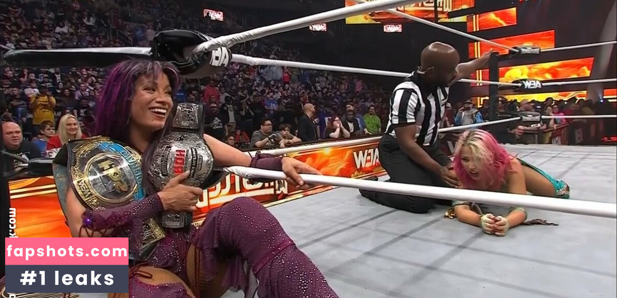 Sasha Banks gallery photo #25