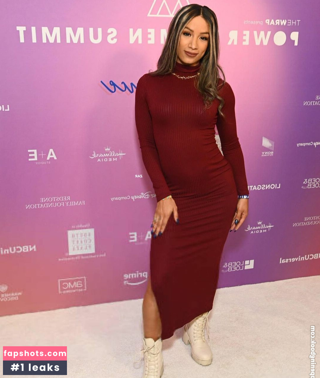 Sasha Banks gallery photo #297