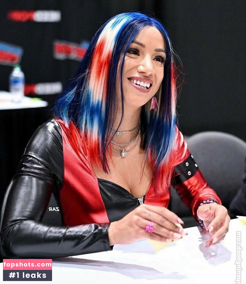 Sasha Banks gallery photo #303