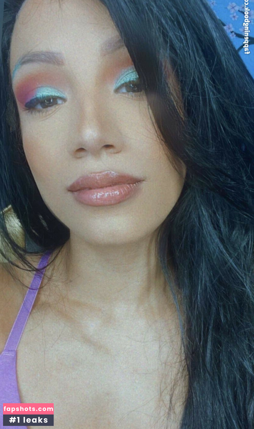 Sasha Banks gallery photo #326