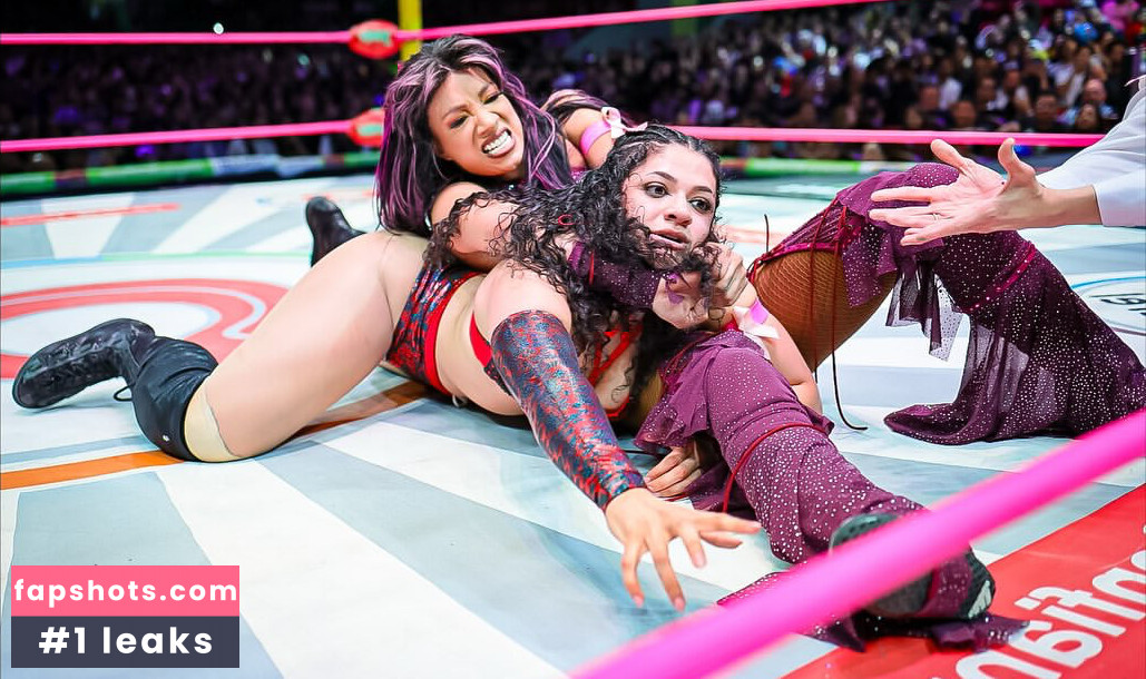 Sasha Banks gallery photo #34