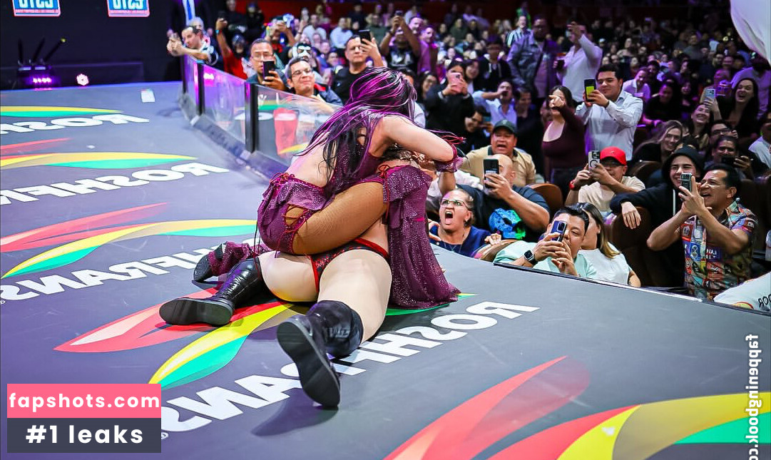 Sasha Banks gallery photo #39