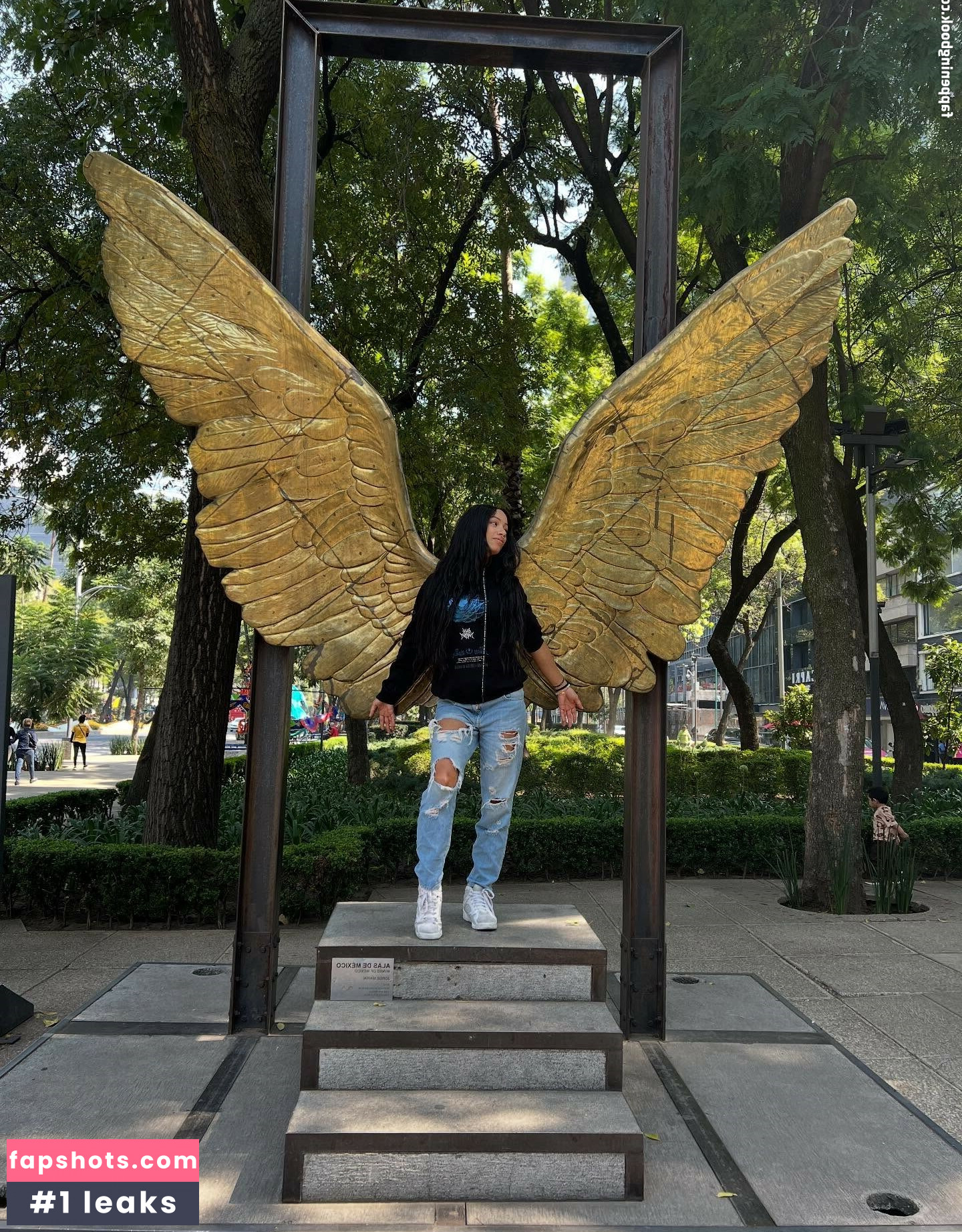 Sasha Banks gallery photo #54