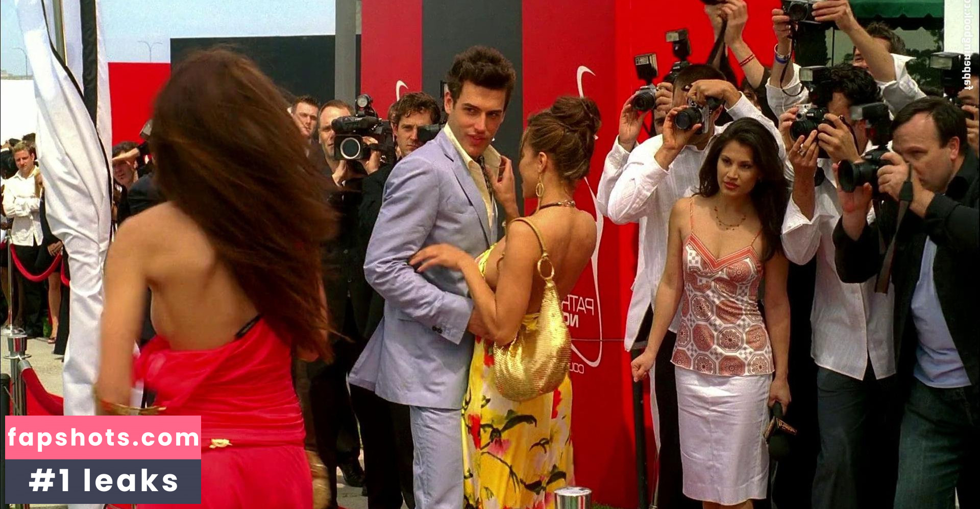 Sasha Barrese gallery photo #6