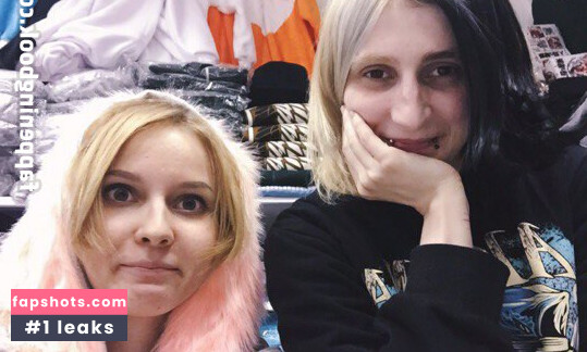 Sasha Gaier gallery photo #33