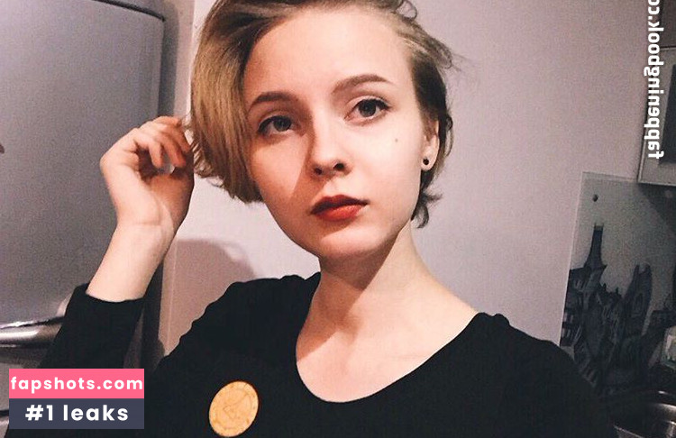 Sasha Gaier gallery photo #38