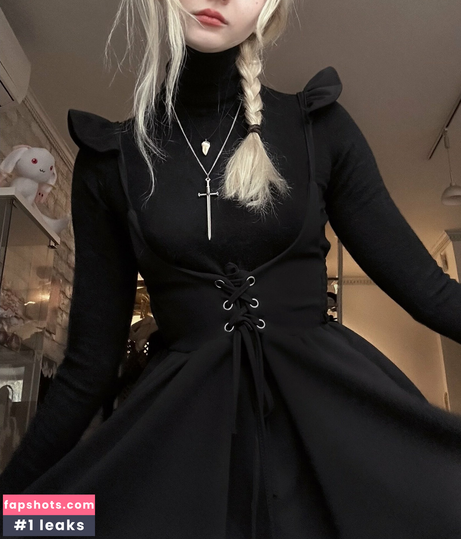 Sasha Gaier gallery photo #41