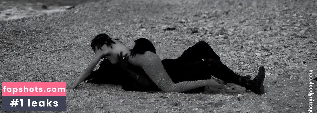 Sasha Lane gallery photo #39