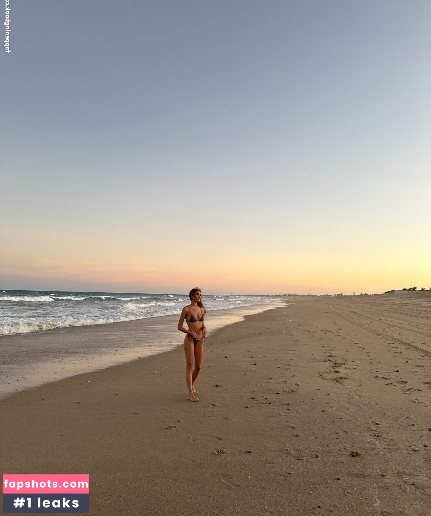 Sasha Meneghel gallery photo #17