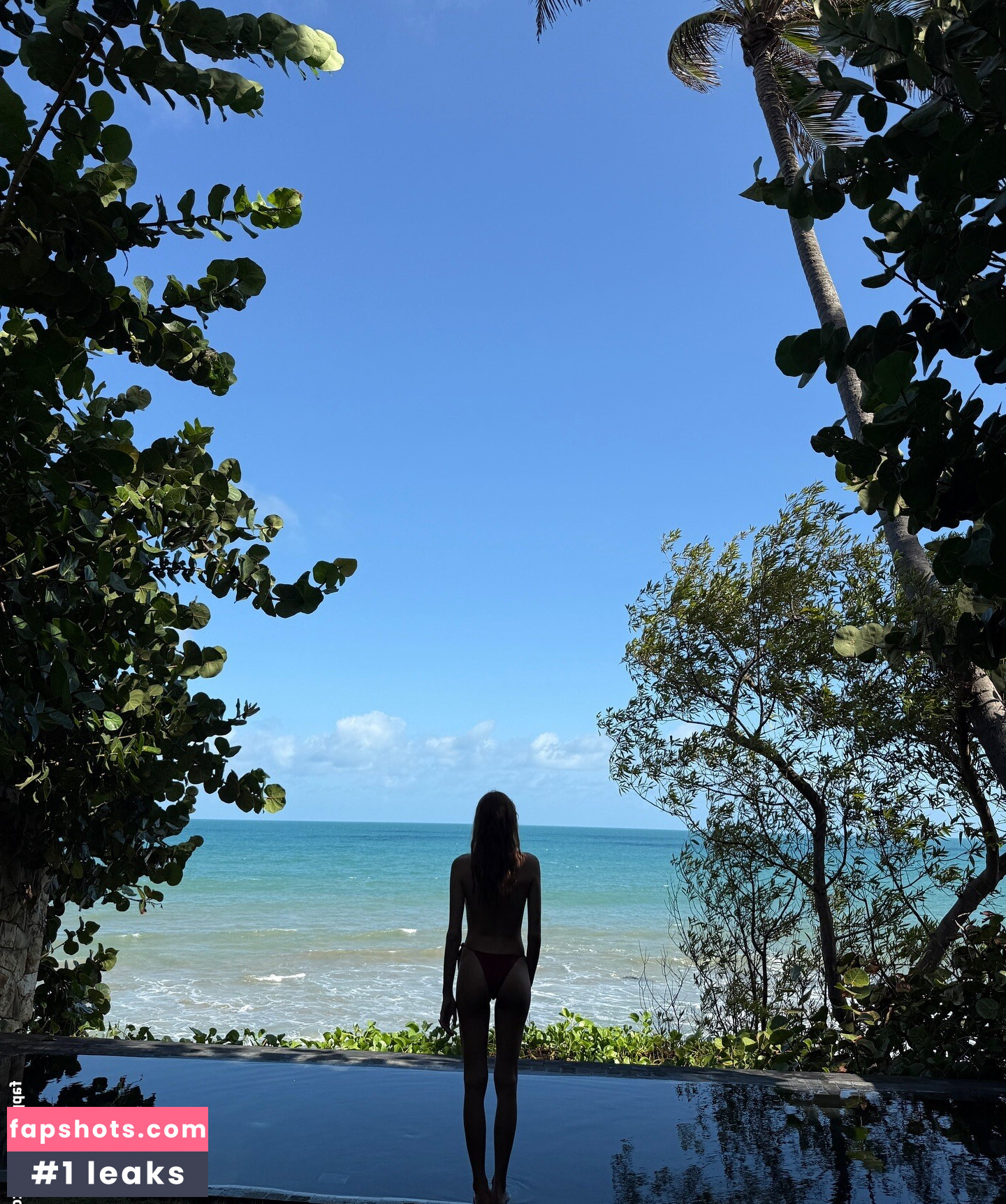 Sasha Meneghel gallery photo #19