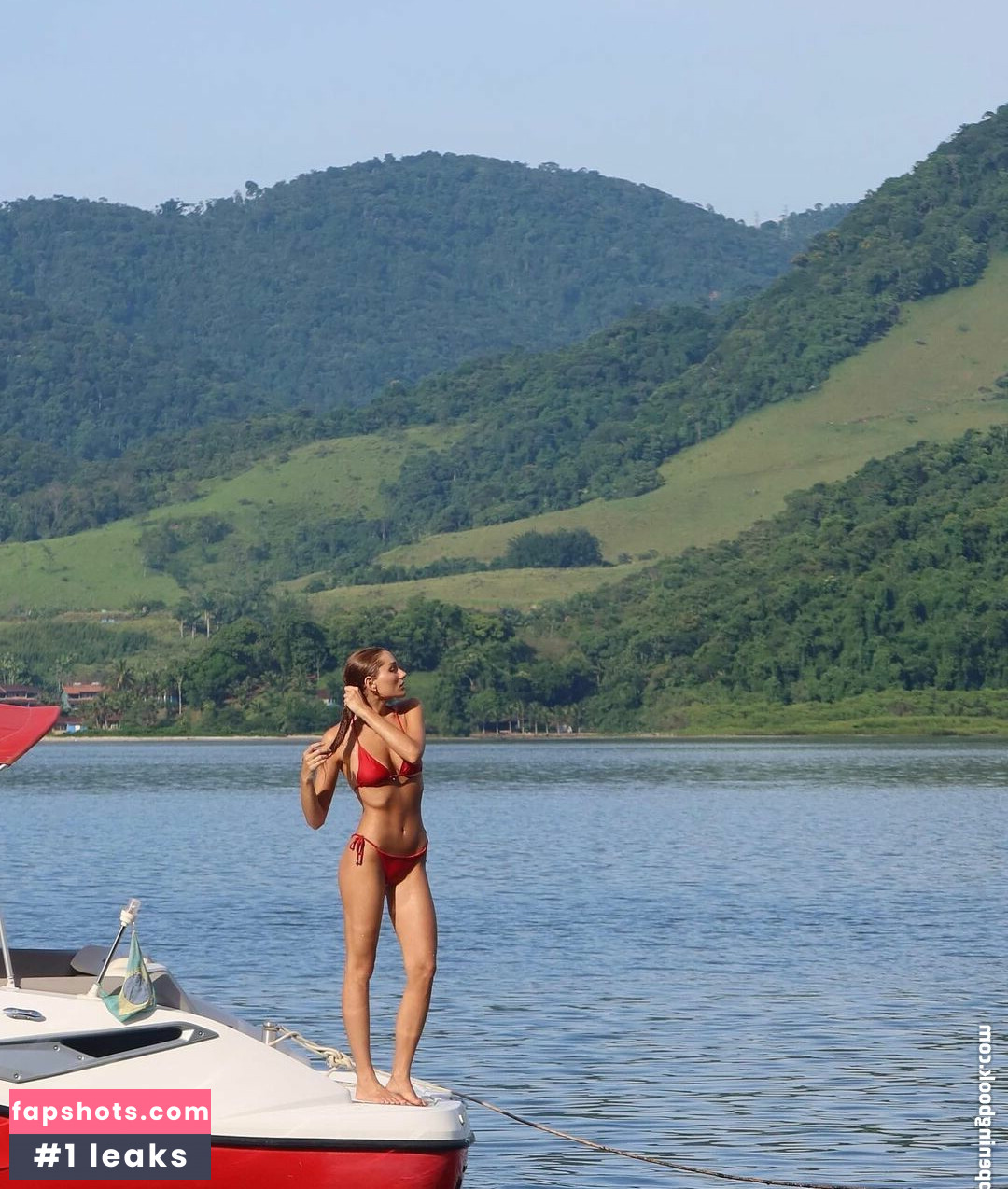 Sasha Meneghel gallery photo #46