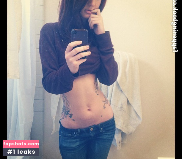 Sasha Pain gallery photo #23