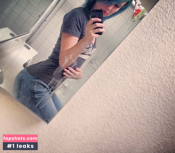 Sasha Pain gallery photo #25